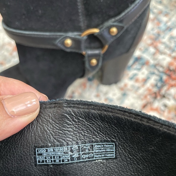 Ugg booties - Picture 3 of 4